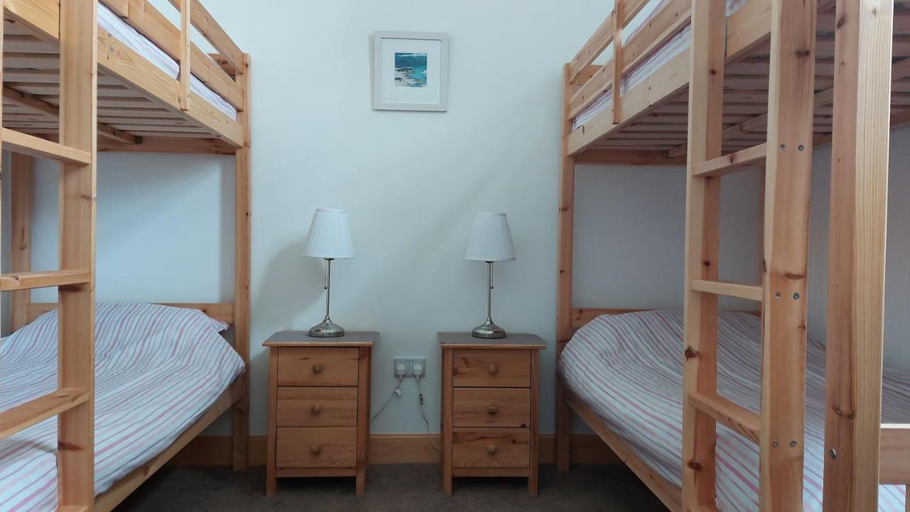 Helmsdale Lodge Hostel - All Rooms En-Suite Bagian luar foto